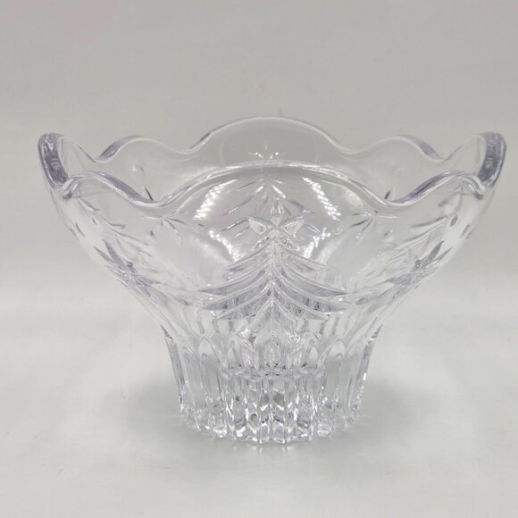 Mikasa Christmas Night Footed Nut or Candy Crystal Bowl - Picture 2 of 10